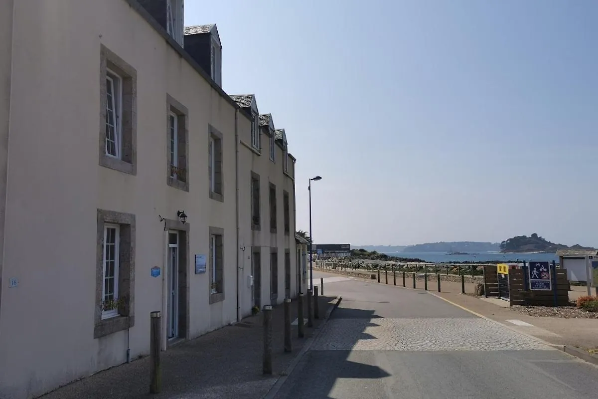 Abord- Vue Sur Mer, Baie De Morlaix, Grande Maison, Ecole De Voile A 100M Plougasnou