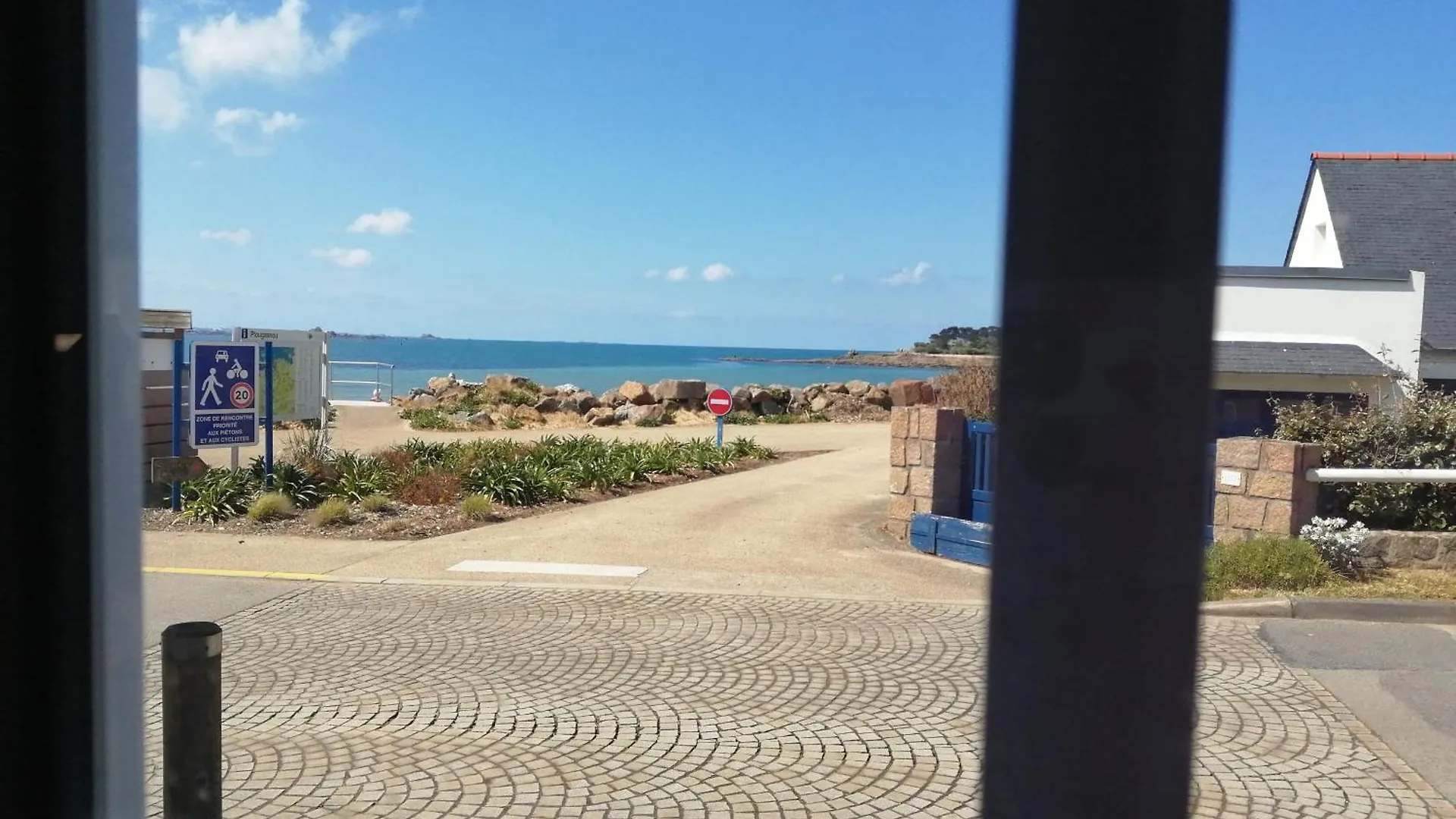 Holiday home Abord- Vue Sur Mer, Baie De Morlaix, Grande Maison, Ecole De Voile A 100M Plougasnou